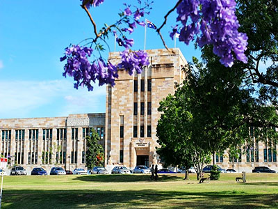 澳洲昆士兰大学留学费用与申请条件一览表