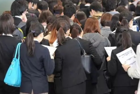 时事新闻|日本大学实习，从大三4-6月开始找
