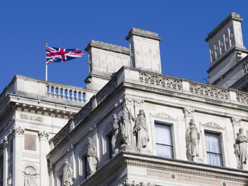 低GPA留学申请逆袭指南：三大策略助你弯道超车|英国留学