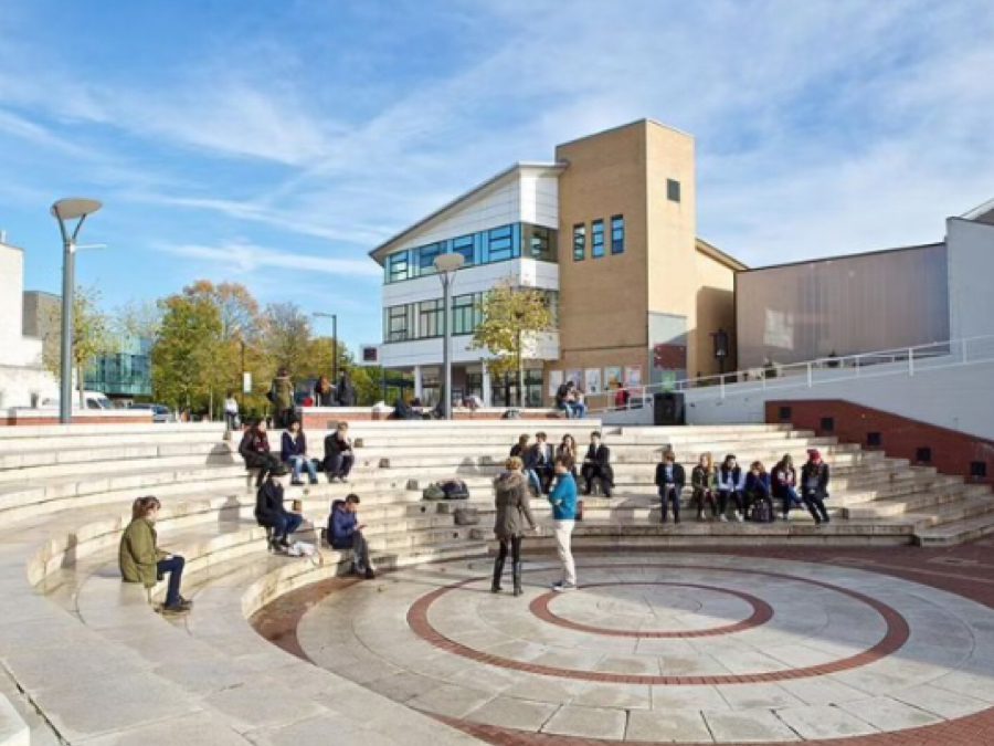 盘点UCL中国学生最爱的专业｜这5个专业申请人数破千！|英国留学