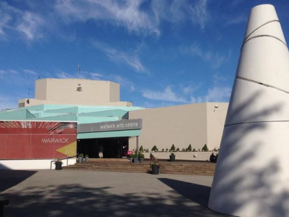 英国大学正在悄悄放弃人文学科｜选专业需谨慎|英国留学