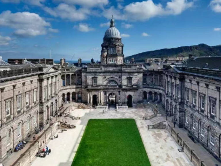 传媒学最好的10所英国大学｜2025 QS/THE/软科三榜综合排名|英国留学