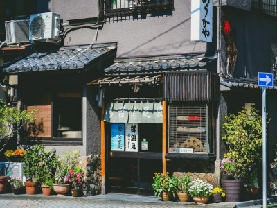 日本留学转换插头买什么