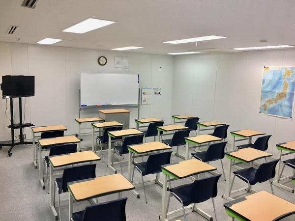 日本语言学校