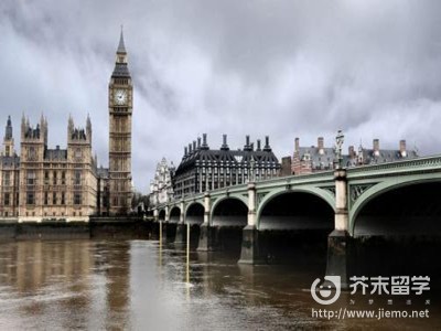 英國(guó)留學(xué)費(fèi)用