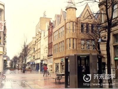 英國(guó)留學(xué)生打工