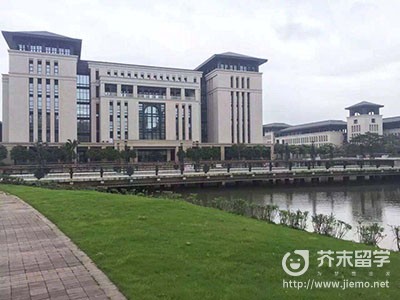 澳門大學研究生費用,澳門大學研究生費用多少錢