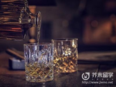 西交利物浦大學(xué)學(xué)費(fèi)