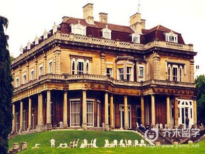 牛津布魯克斯大學