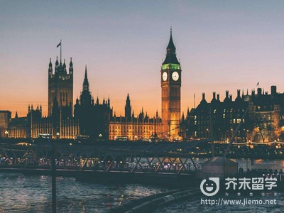 留學英國費用
