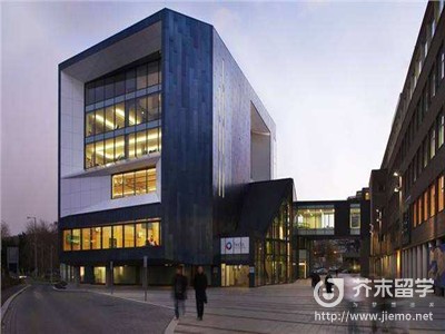 白金漢大學
