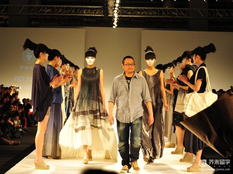 日本文化服裝學(xué)院