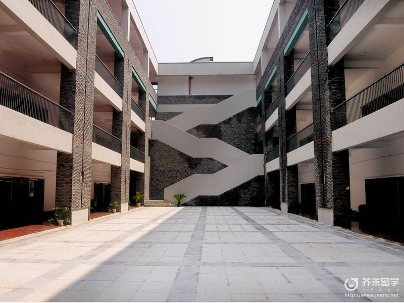 上越教育大學