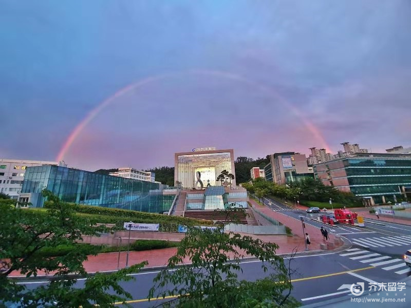 韩国亚洲大学