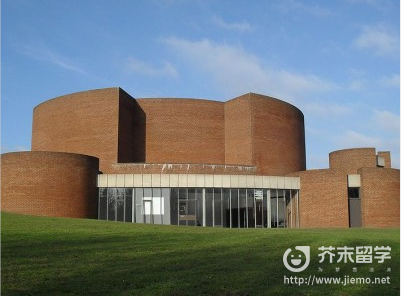英國(guó)布萊頓大學(xué)排名