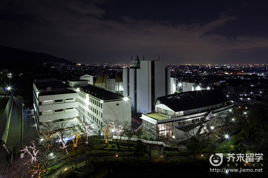 大阪經濟法科大學