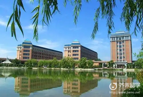 松山大學(xué)