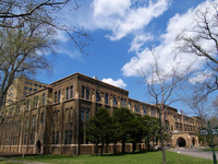 北海道大学