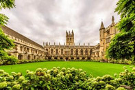 英國牛津大學