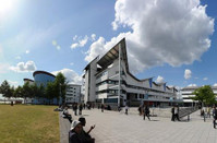 英國東倫敦大學