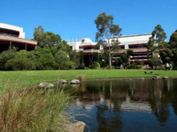 澳洲大学