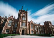 新加坡公立大学