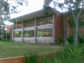 西悉尼大學